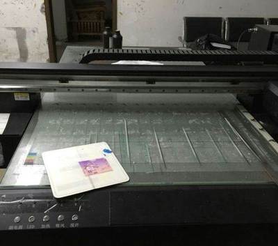 廣州轉(zhuǎn)讓95新邁創(chuàng)1015雙噴頭UV平板彩印機(jī)，高效印刷解決方案